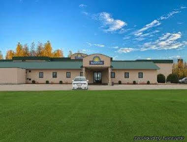 Howard Johnson By Wyndham Portage La Prairie Portage la Prairie Exterior foto